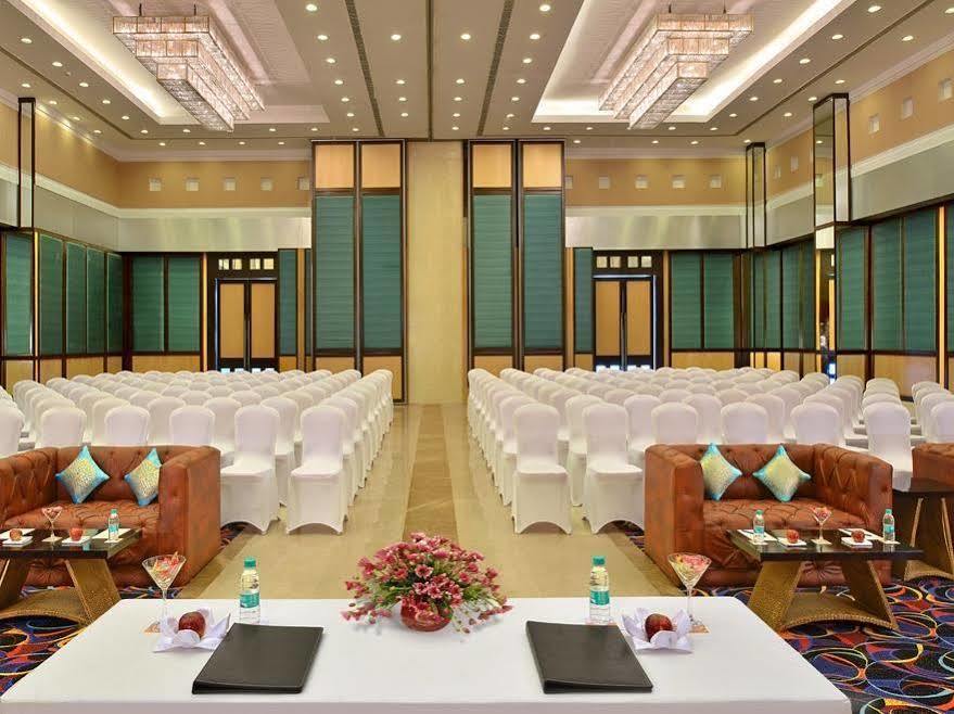 Red Fox By Lemon Tree Hotels, Bhiwadi Esterno foto